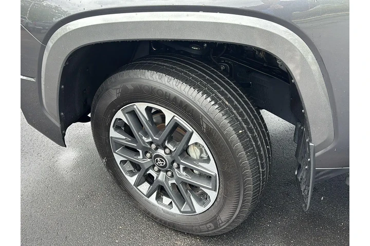 $59294 : Gold Certified 2025 Tundra Li image 5