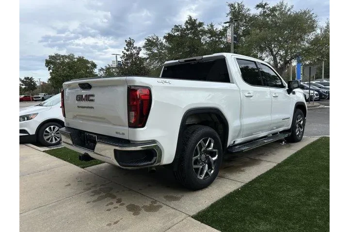 $35891 : GMC Sierra 1500 2023 4x4 SLE image 7