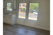 $1000 : Hot 1bd 1bt at Riverside thumbnail