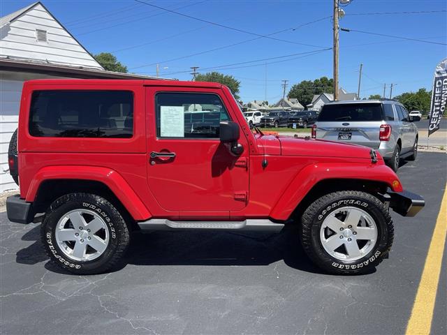 $16588 : 2011 Wrangler Sahara SUV V-6 image 4