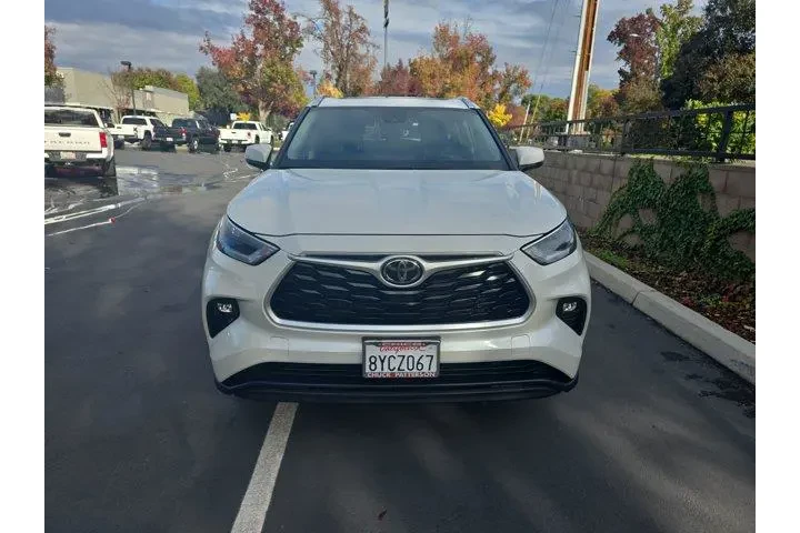 $34995 : Toyota Highlander 2021 AWD X image 2