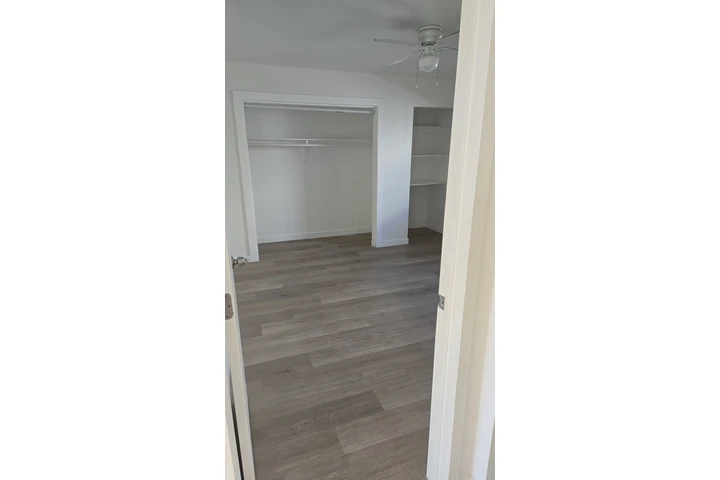 $2600 : 2 bedroom front house image 6