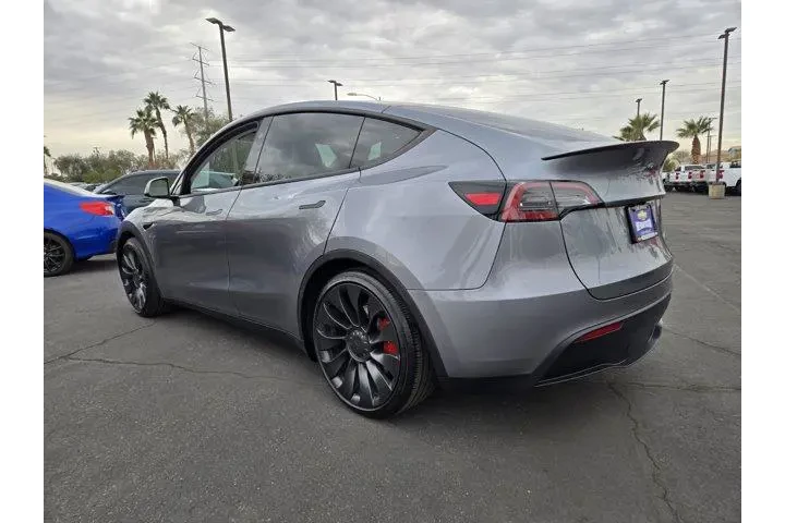 $39992 : Tesla Model Y 2024 AWD Perfo image 4