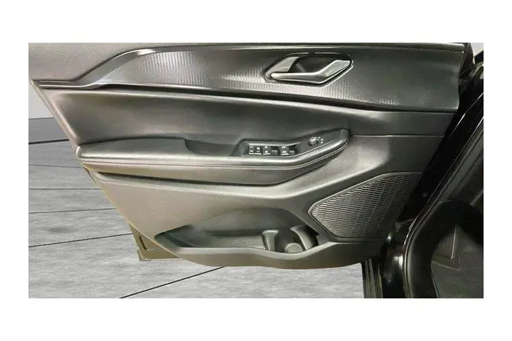 $37482 : Jeep Grand Cherokee 2024 4x4 image 9