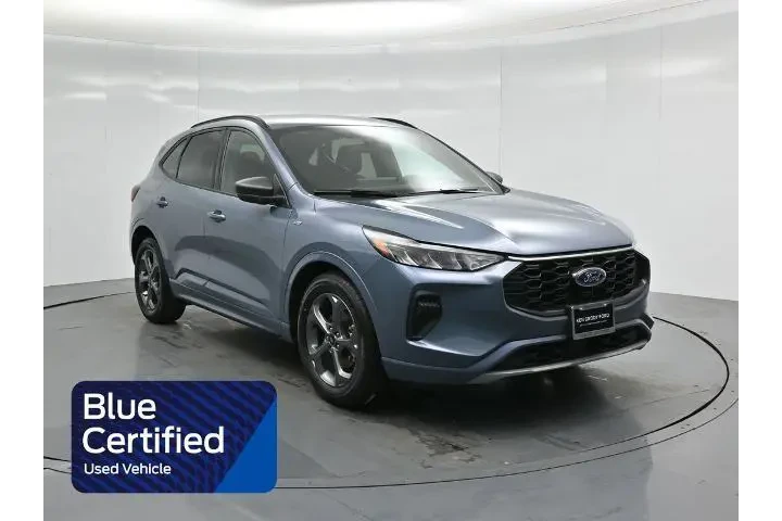 $18876 : Ford Escape 2023 ST-Line 4dr image 1