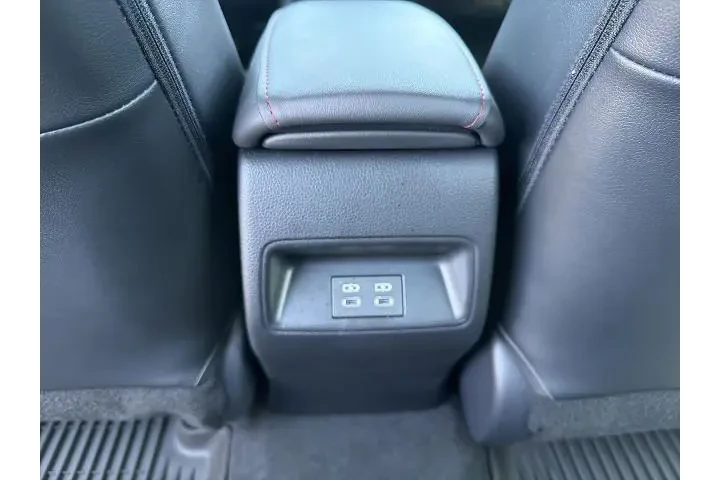 $26885 : Toyota Corolla 2025 XSE 4dr image 4