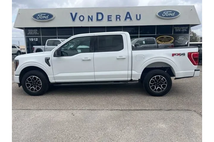 $33995 : Ford F-150 2023 4x4 XLT 4dr image 1