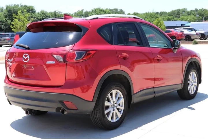 2016 CX-5 image 4