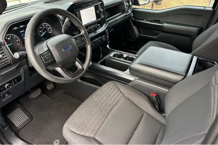 $37787 : Ford F-150 2023 4x4 XL 4dr S image 9