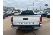 $32995 : Toyota Tacoma 2020 4x4 TRD O thumbnail