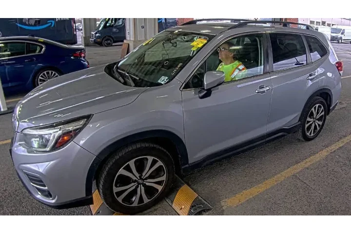 $14995 : 2021 Forester Limited image 4