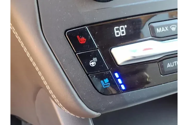 $29988 : Ford Explorer 2020 AWD Plati image 7