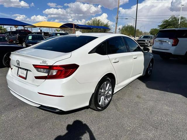 $18995 : Pre-Owned 2020 Accord LX Seda image 6