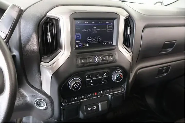 $27250 : Chevrolet Silverado 1500 202 image 5