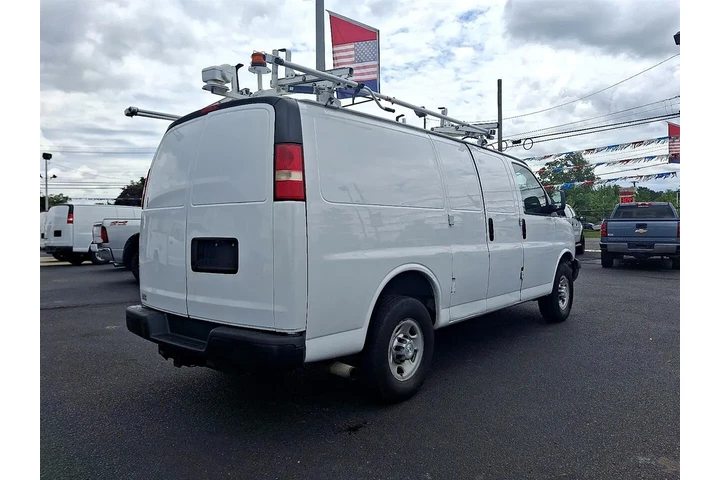 $12900 : 2015 Express 2500 Cargo FFV image 6