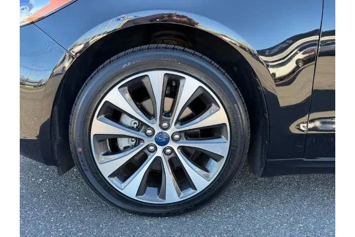 $15900 : Ford Fusion 2019 AWD SE 4dr image 10