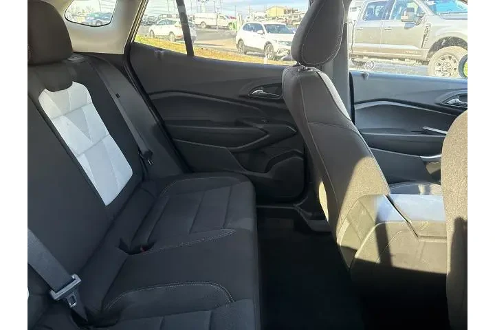 $22400 : Chevrolet Trax 2025 LS 4dr C image 5