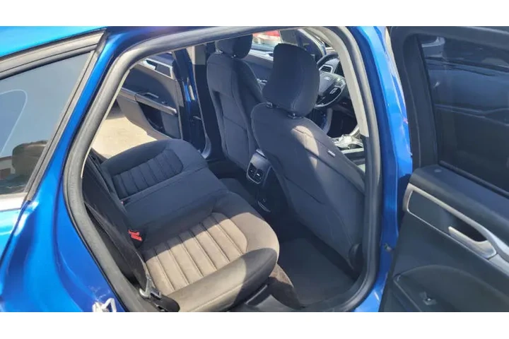$11995 : 2018 Fusion SE image 5
