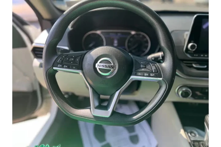 $9995 : 2019 Altima 2.5 S image 8