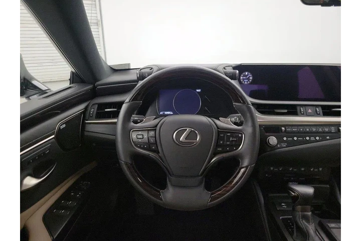$35998 : Lexus ES 300h 2021 Luxury 4d image 10