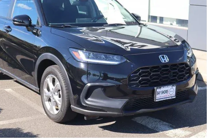 $23360 : Honda HR-V 2025 LX 4dr Cross image 5