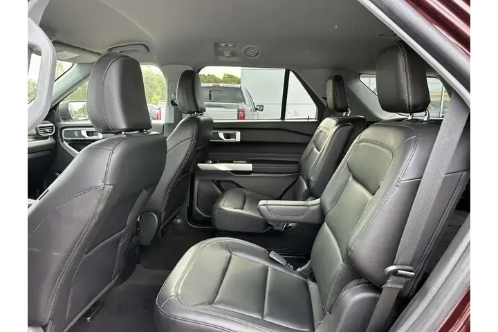 $27455 : Ford Explorer 2022 AWD XLT 4 image 10