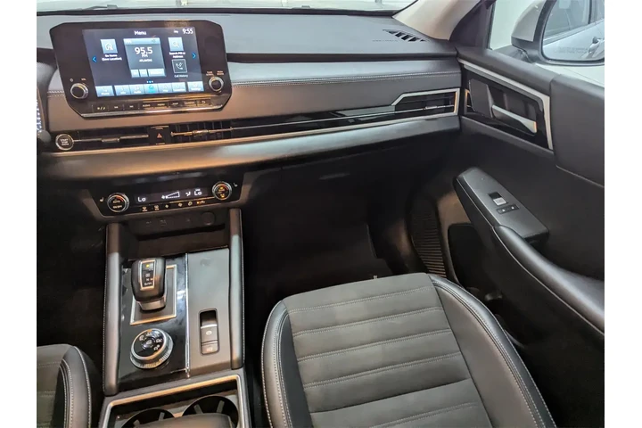 $25997 : Mitsubishi Outlander 2024 SE image 8