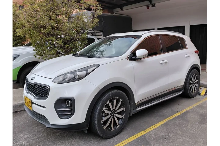 $79000000 : venta camioneta KIA NEW SPORTA image 3