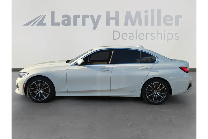 $23640 : BMW 3 Series 2020 330i 4dr S image 2