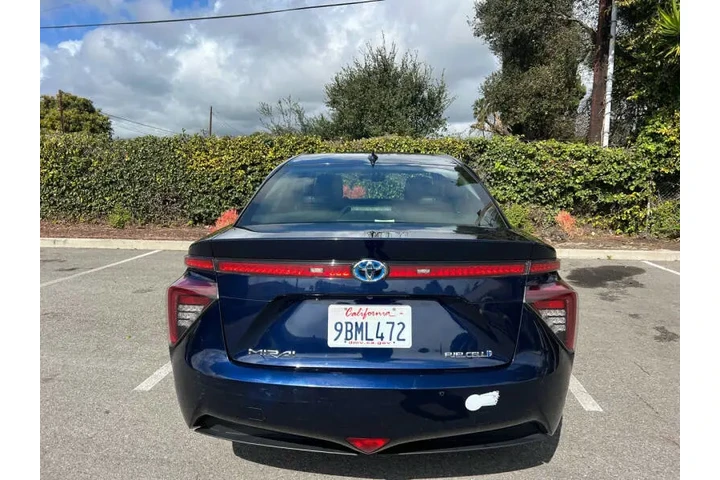 $10400 : 2017 Mirai image 2