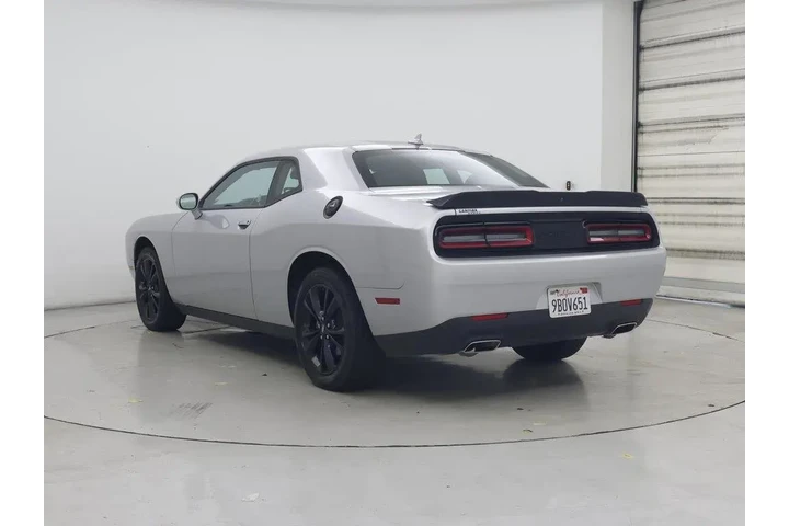 $23998 : Dodge Challenger 2022 AWD SX image 2