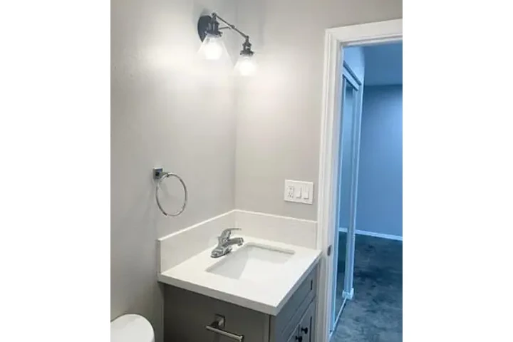 $1100 : Ayuntamiento de Norwalk cerca image 5