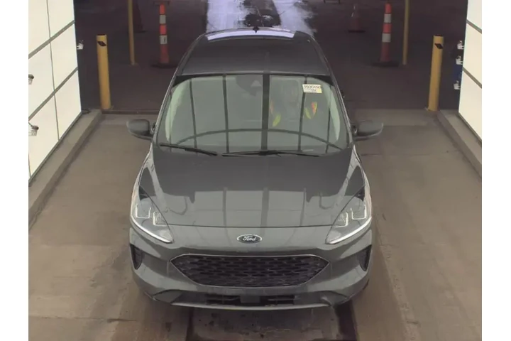 $17799 : Ford Escape 2022 SE 4dr SUV image 3