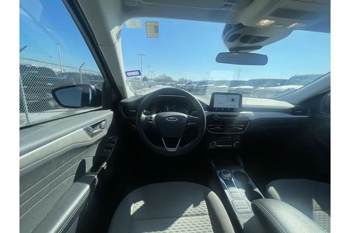 $20559 : Ford Escape 2022 SE 4dr SUV image 5