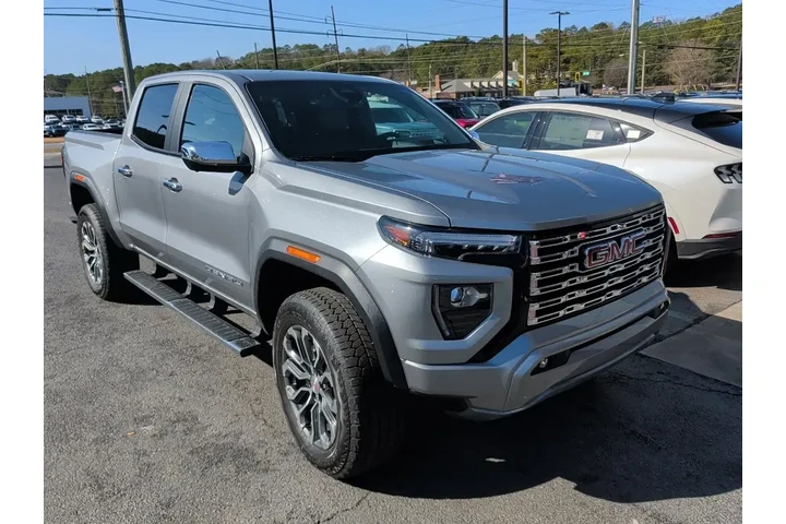$40000 : GMC Canyon 2023 4x4 Denali 4 image 1