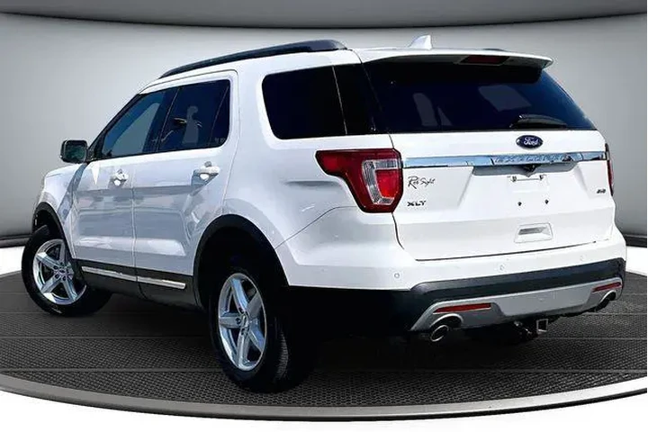 $16000 : Ford Explorer 2017 AWD XLT 4 image 4