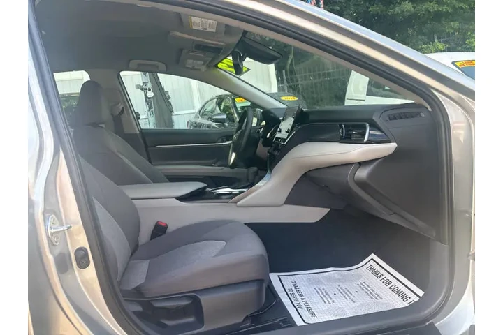 $25999 : 2022 Camry LE image 9