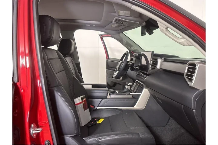 $62994 : Gold Certified2024 Sequoia Li image 5