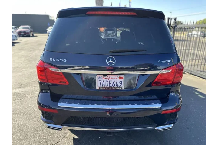 $10995 : 2013 GL-Class GL 550 4MATIC image 5