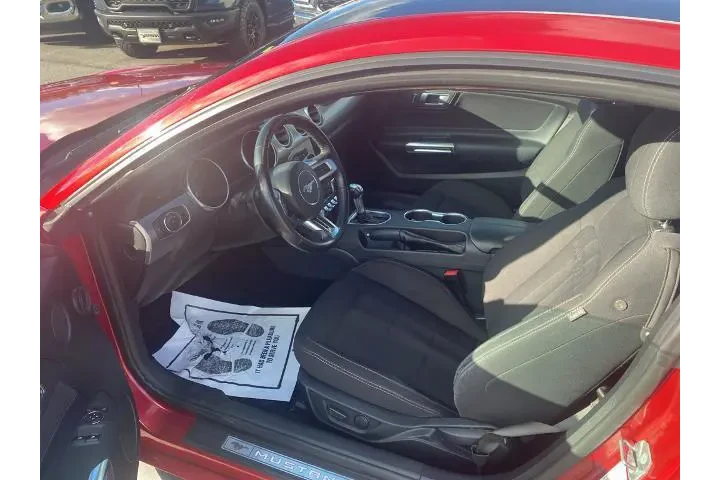 $29960 : Ford Mustang 2020 GT 2dr Fas image 10