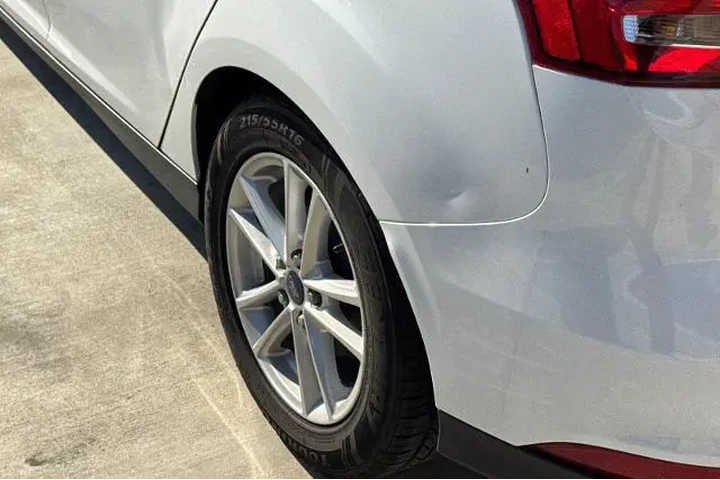 $7995 : Ford Focus 2016 SE 4dr Hatch image 6