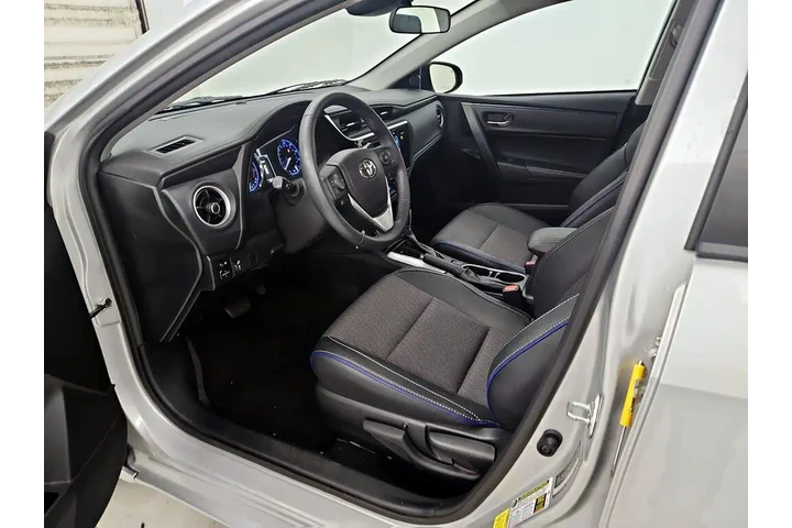 $19998 : Toyota Corolla 2017 SE 4dr S image 10