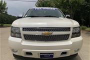 $12971 : 2012 Suburban LTZ 1500 2WD thumbnail