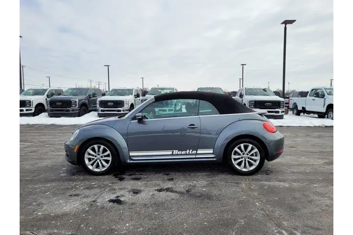 $18998 : Volkswagen Beetle Convertibl image 6