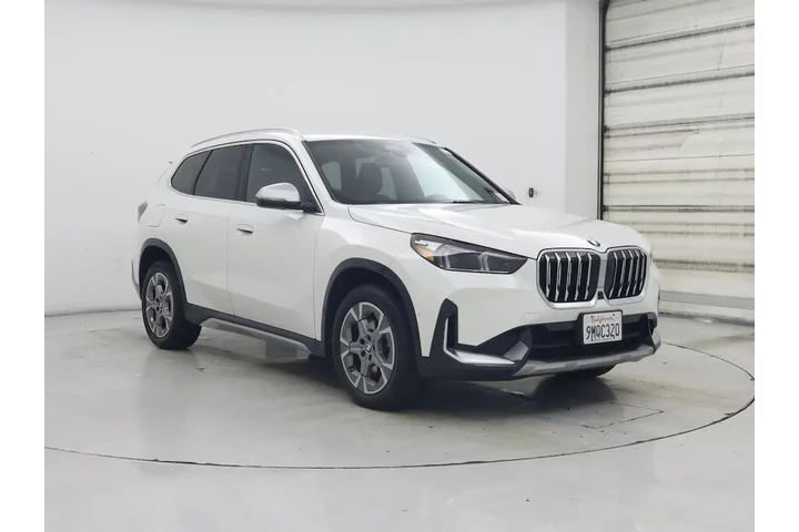 $33998 : BMW X1 2024 AWD xDrive28i 4d image 1