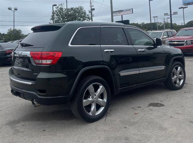 $7900 : 2011 Grand Cherokee Overland image 8