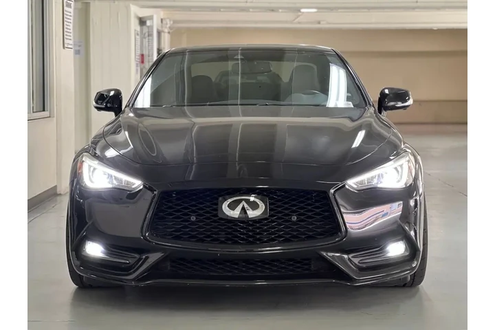 2018 Q60 3.0t LUXE image 8