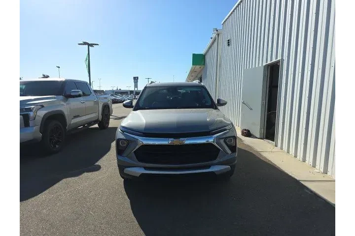 $20900 : Chevrolet Trailblazer 2025 L image 2