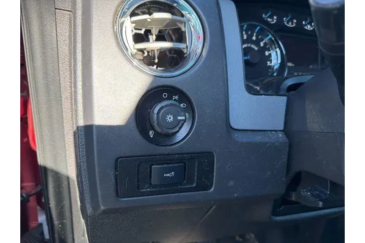 $16992 : Ford F-150 2013 4x2 XLT 4dr image 6