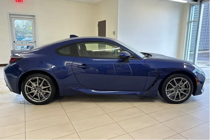 $32212 : Subaru BRZ 2024 Limited 2dr image 3